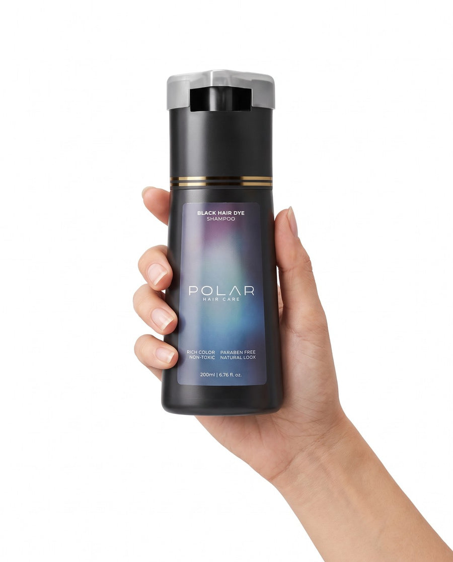 Shampoing Colorant Instantané en main